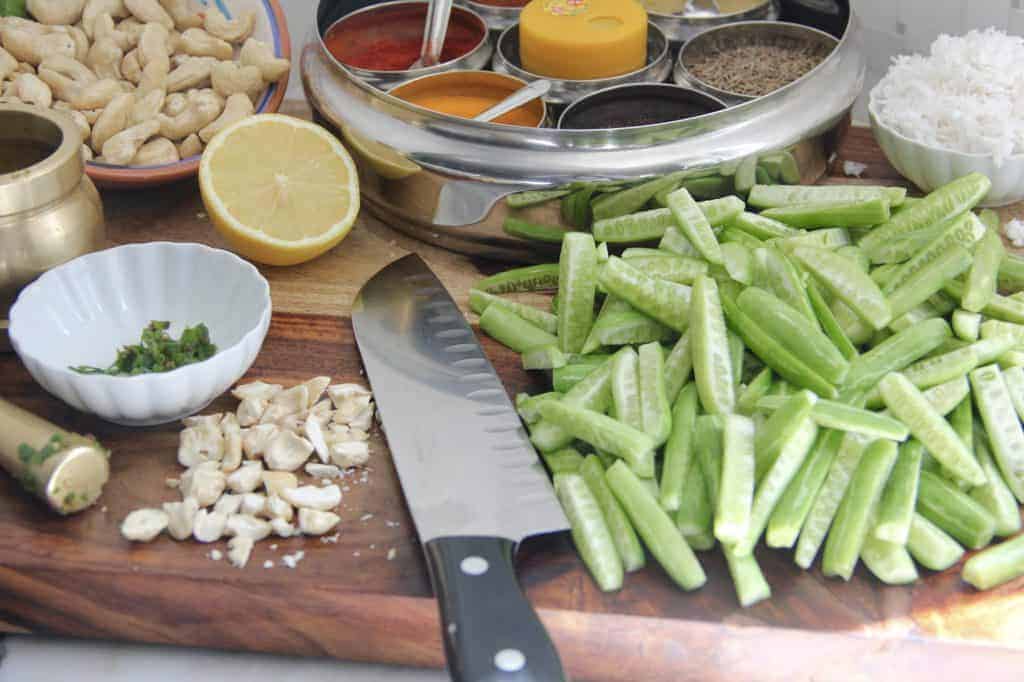Ingredients for tindora sabzi.