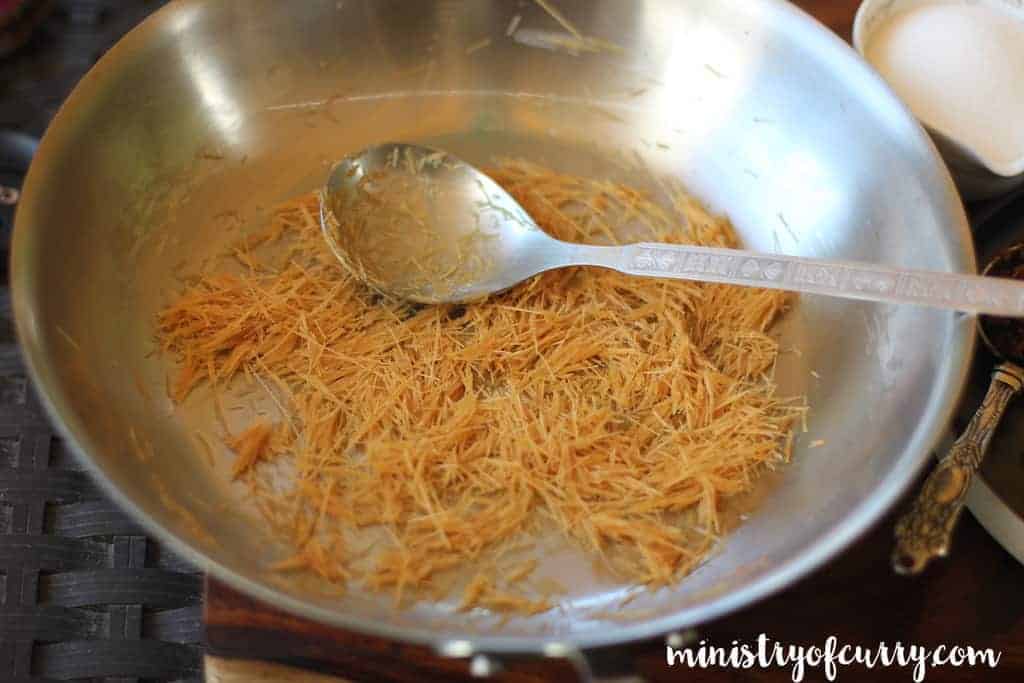 roasting seyiyan in a pan 