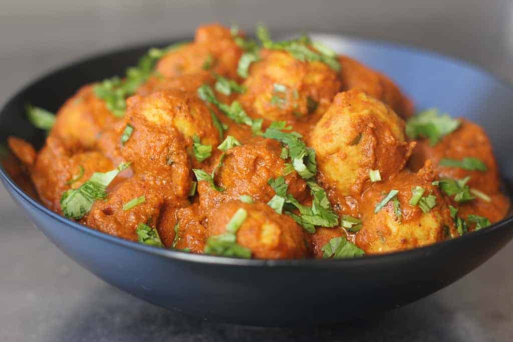 Chicken kofta curry {chicken meatballs curry}