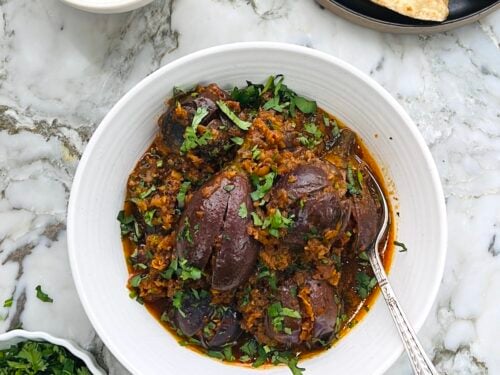 baingan masala served with roti
