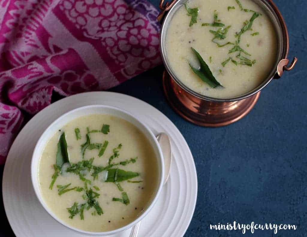 kadhi in 2 bowls 