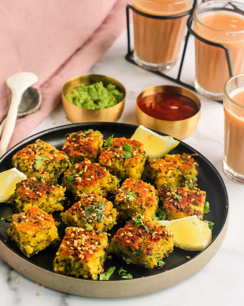 Muthiya served with condiments and tea 