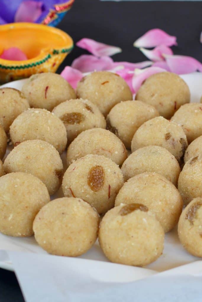 Rava Coconut Ladoo in a white platter 
