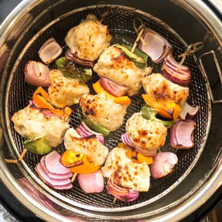 chicken kebobs in air fryer  basket 