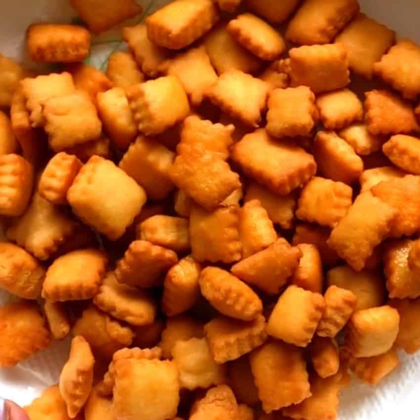 Fried shankarpali 