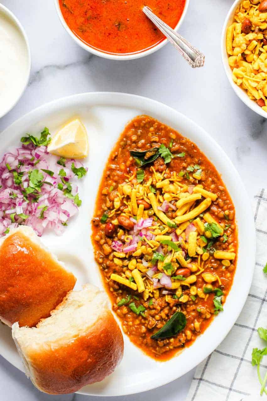Misal pav served in a white plate 