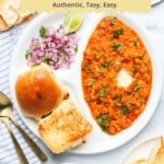 pav bhaji serevd with pav and diced onions