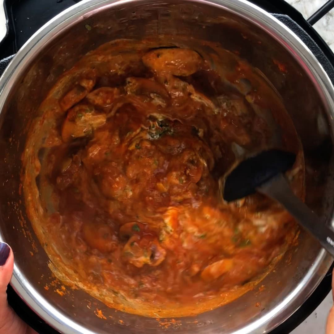 ready mushroom masala in the Instant Pot.