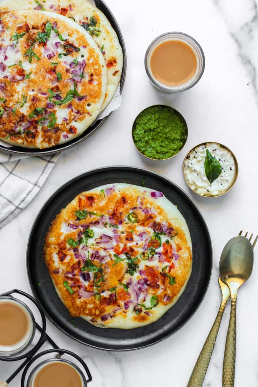 uttapam served with chutney and chai