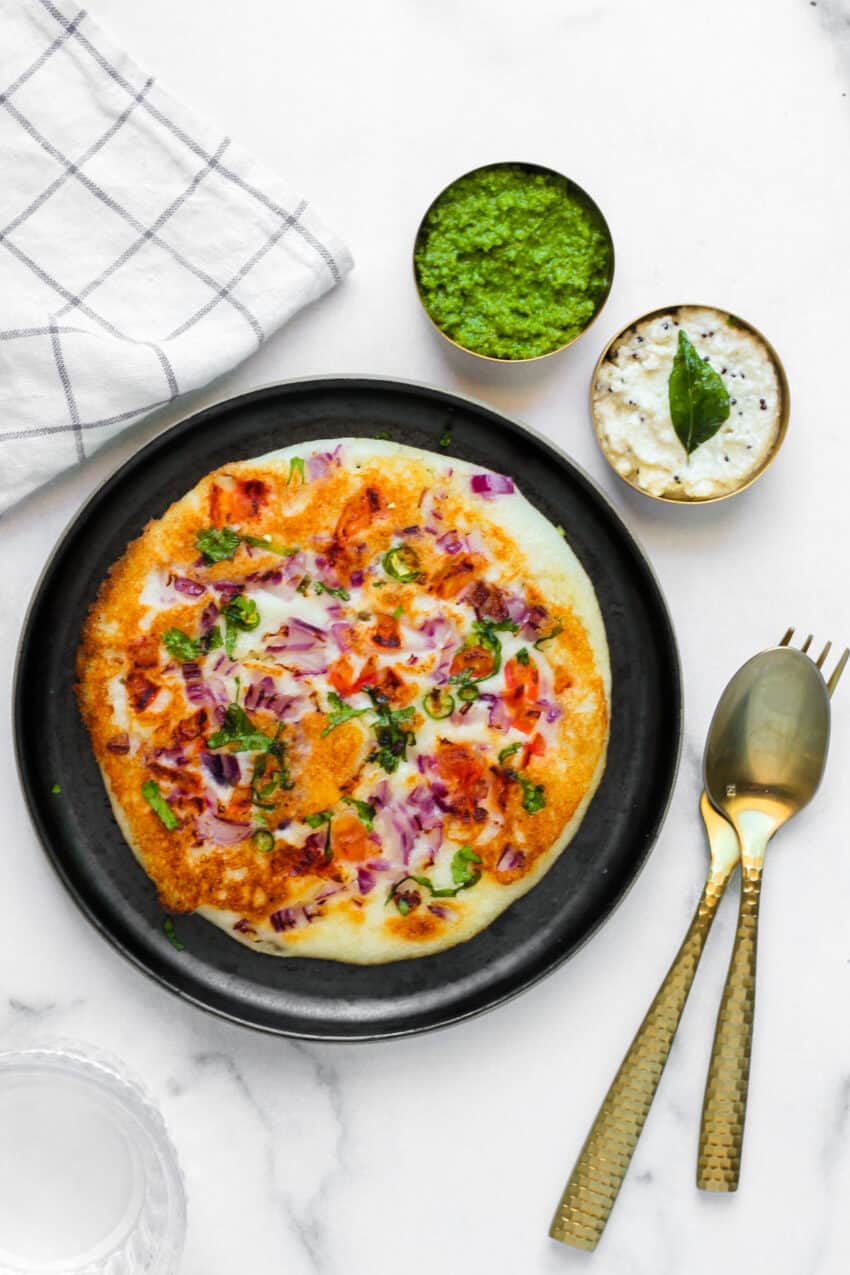 Uttapam served with chutneys 