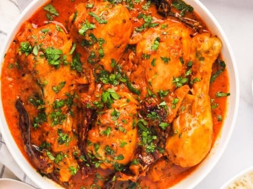 achaari chicken curry with rice & naan
