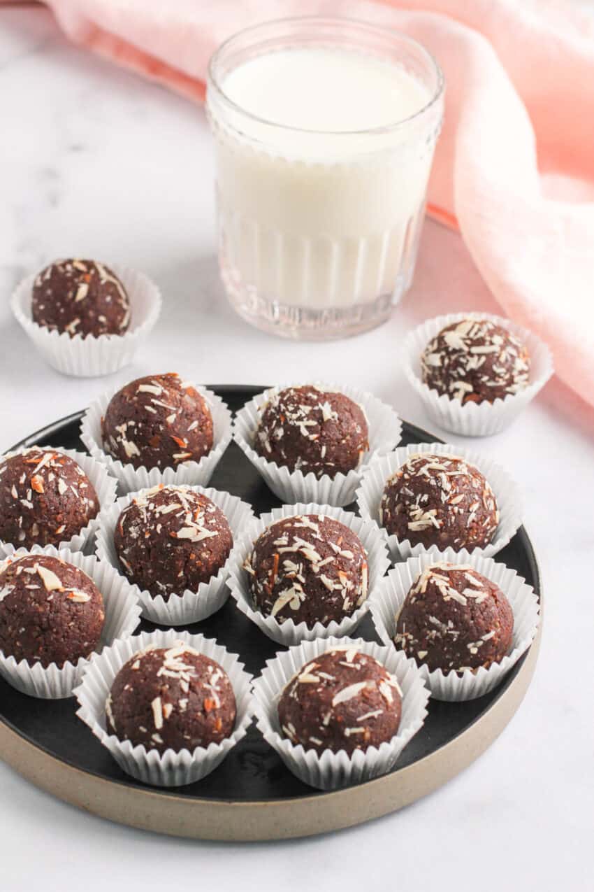 quinoa protein balls in paper cup liners