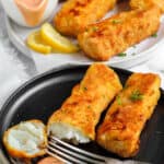 airfryer fish sticks with spicy sauce