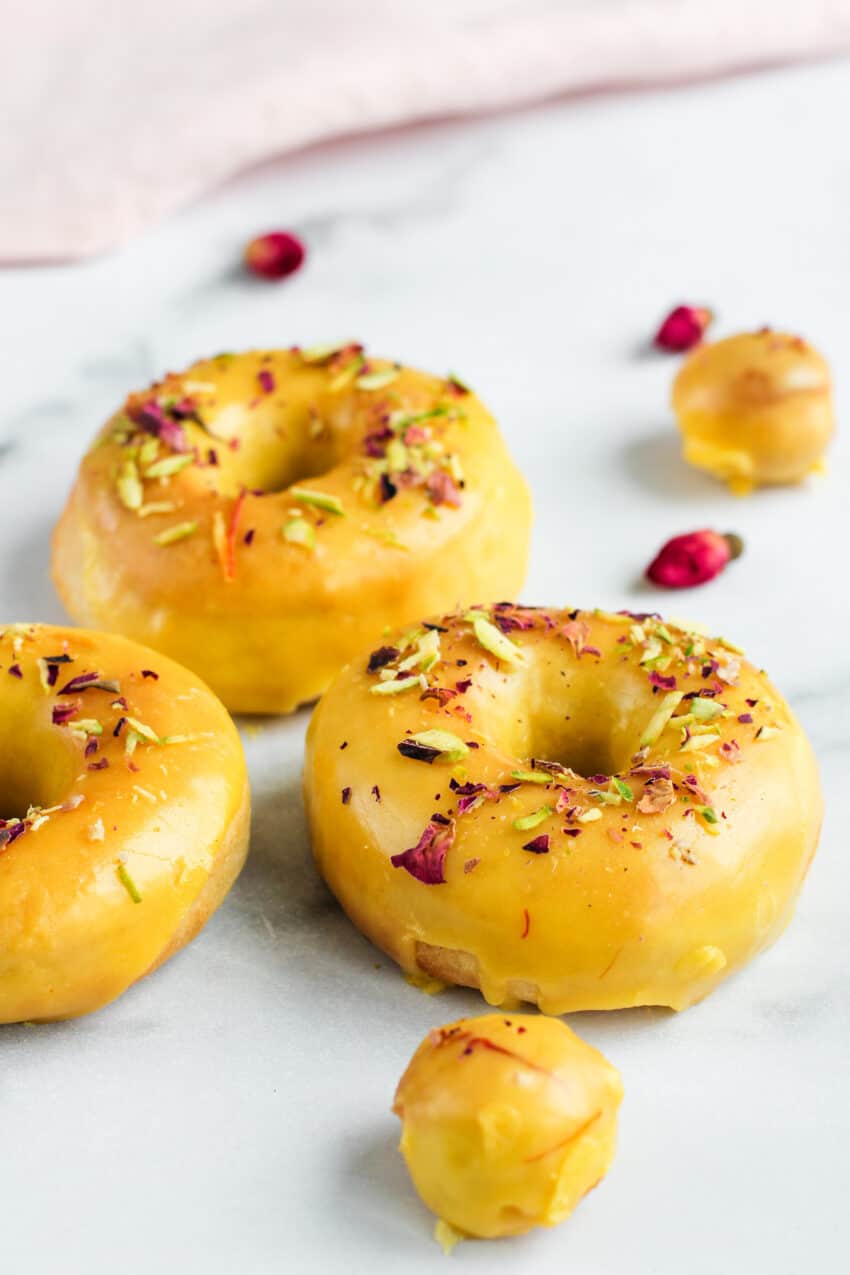 air fryer donuts and donut holes