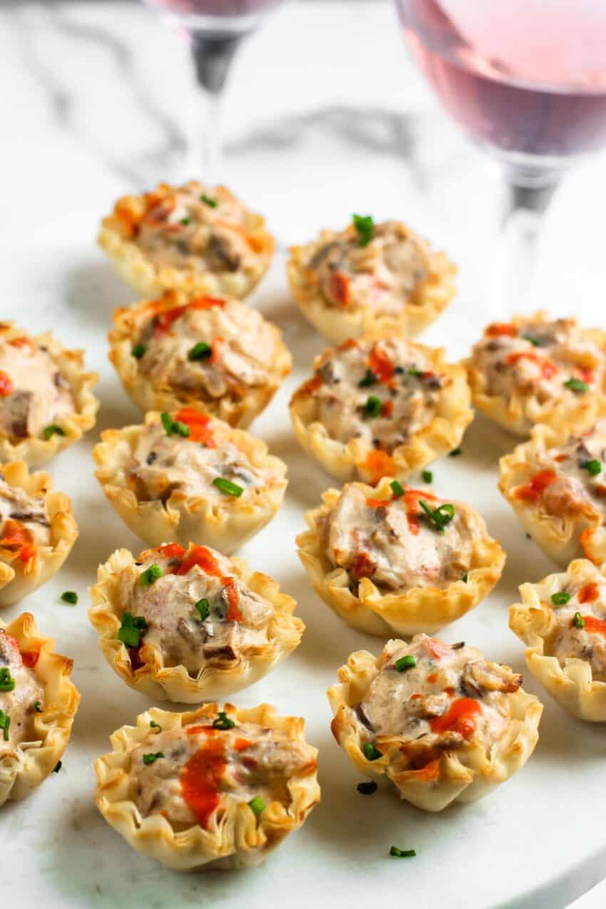 filo cups with mushroom filling 