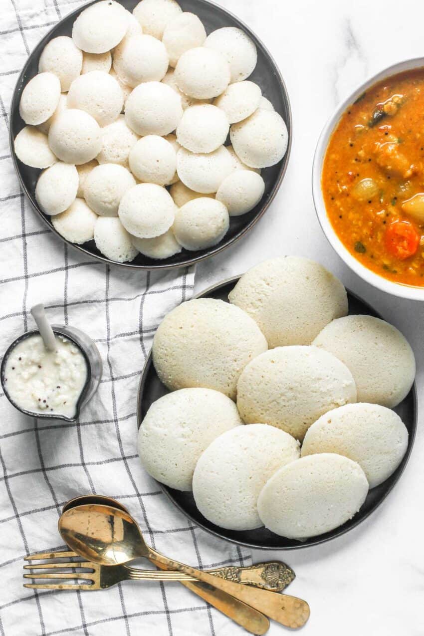 Idli and mini idli with sambar and chutney 
