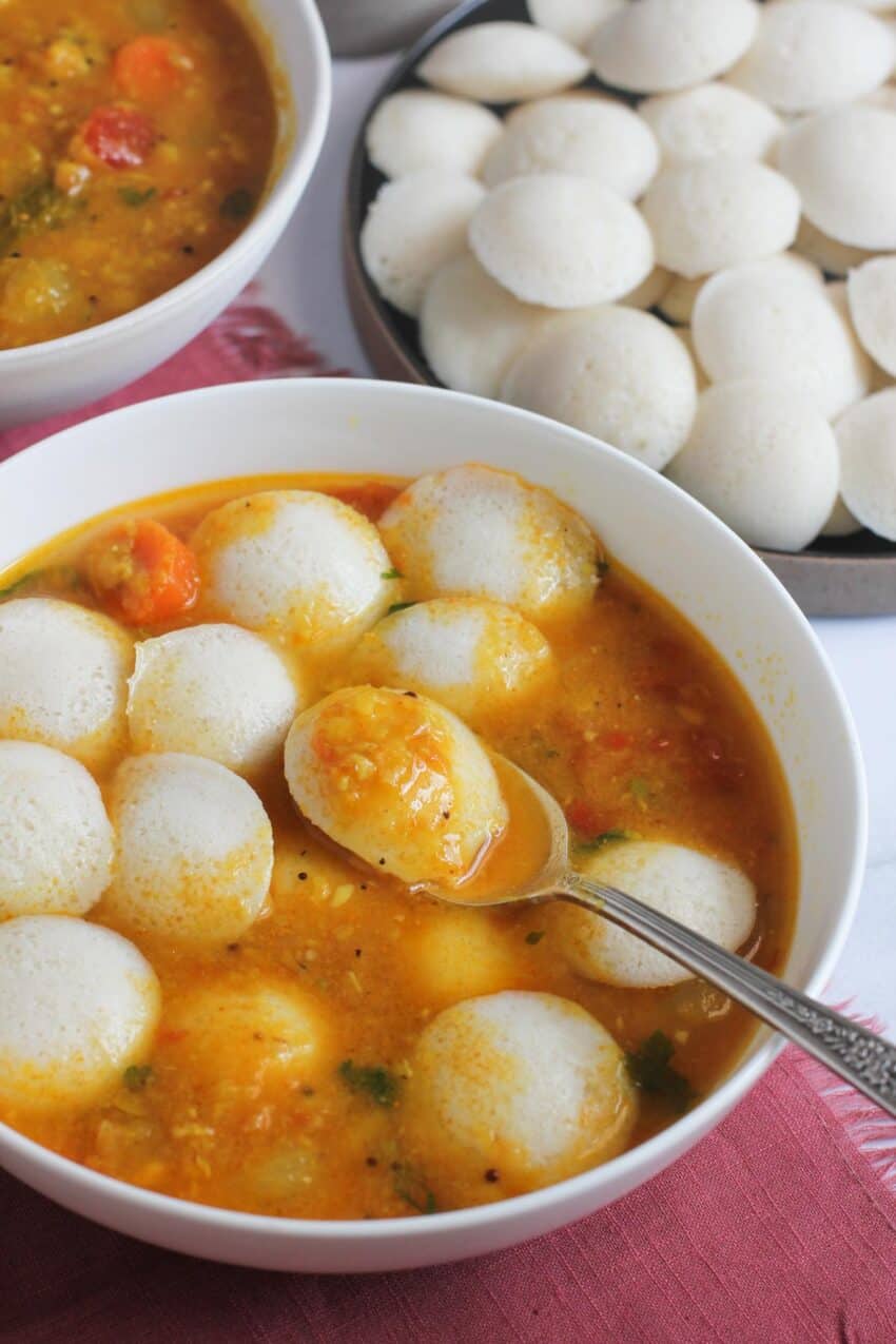 bowl of mini idli and sambar 