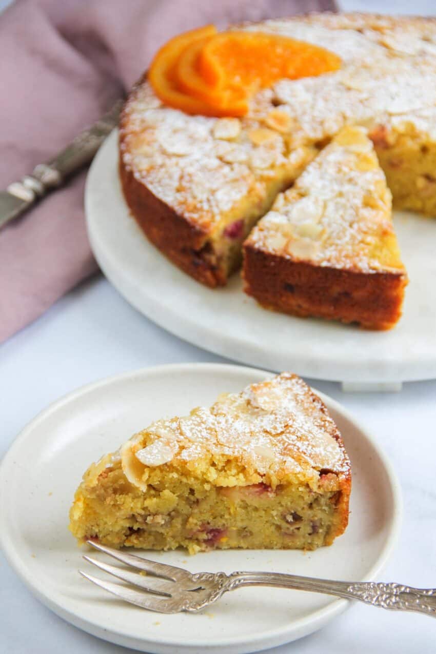 Slice of rhubarb almond cake 