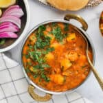 aloo rasedar in a bowl