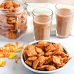 namakpare served with chai