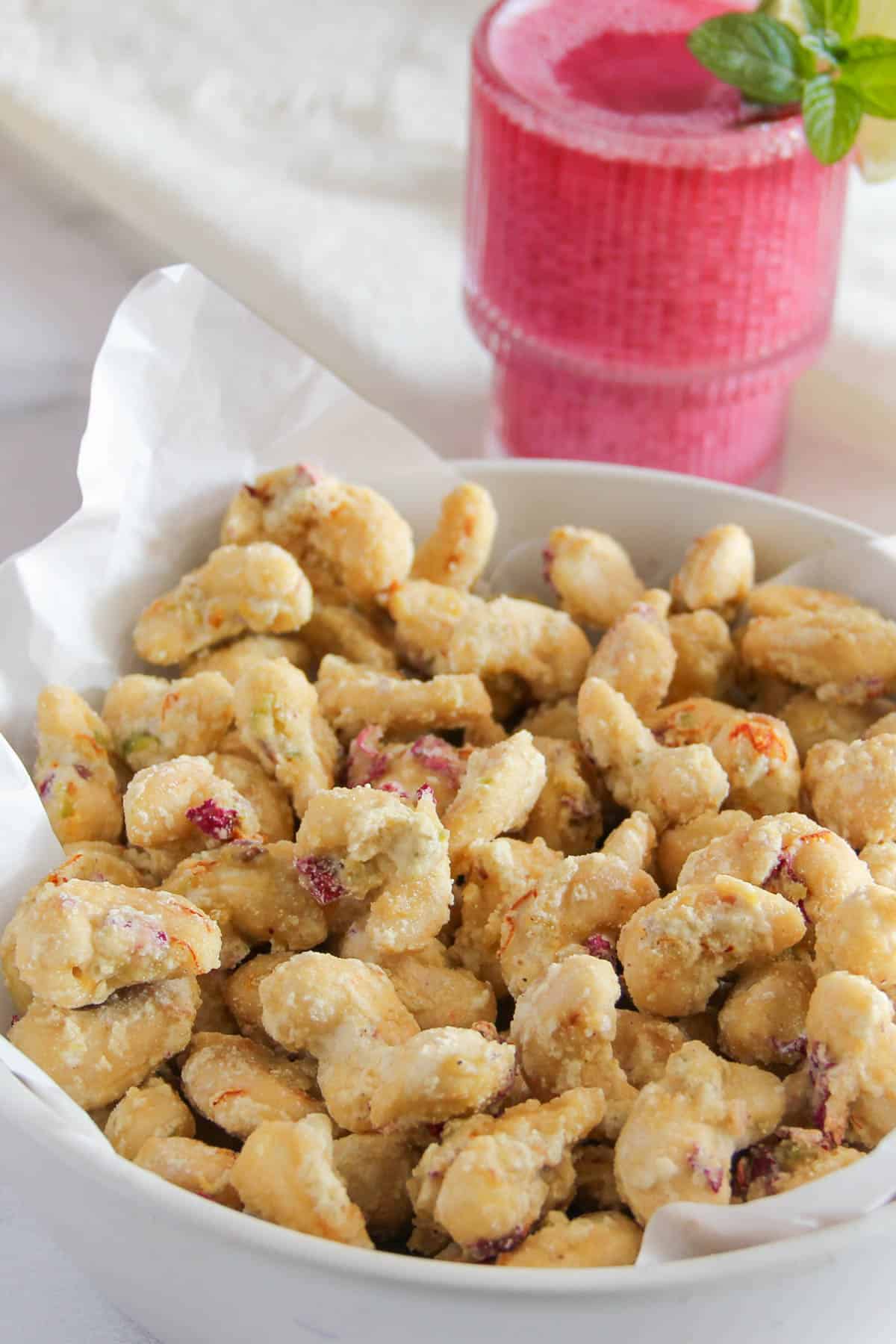 candied cashews served with mocktail 