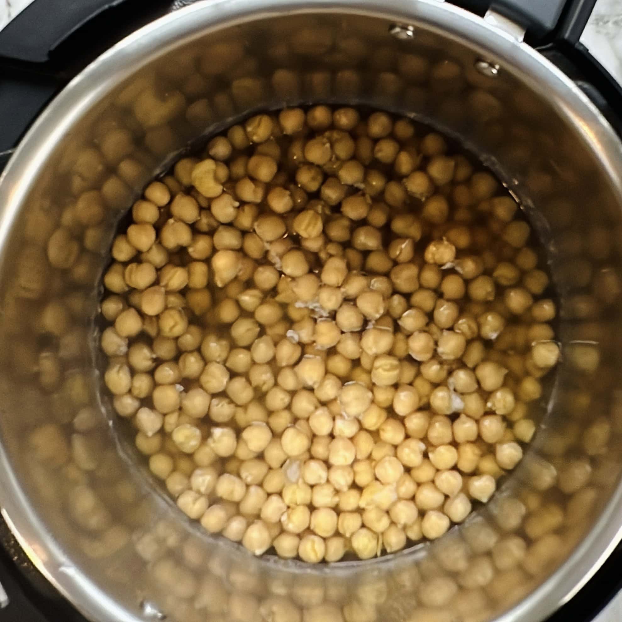 chickpeas in an Instant Pot insert 
