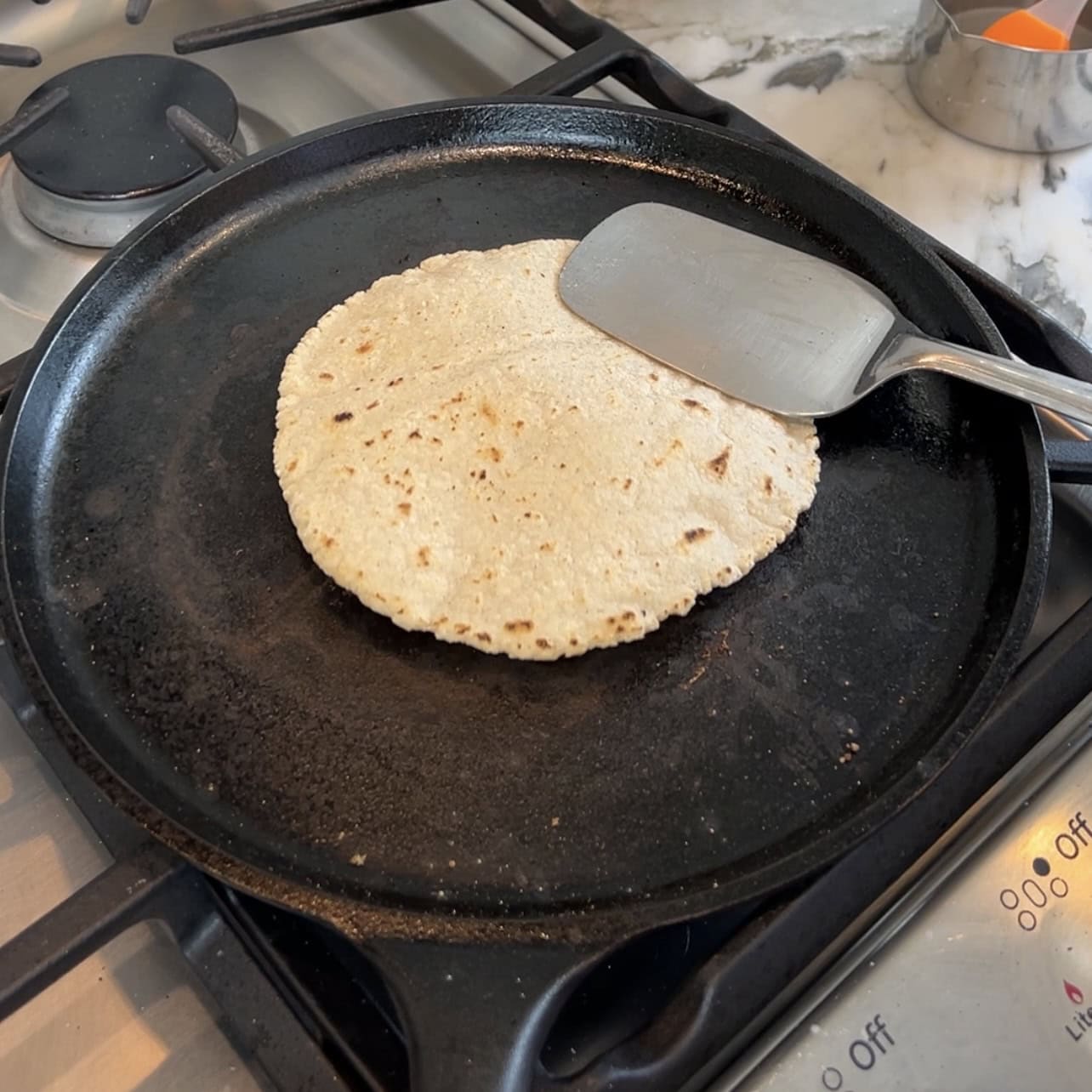fluffed up jowar roti