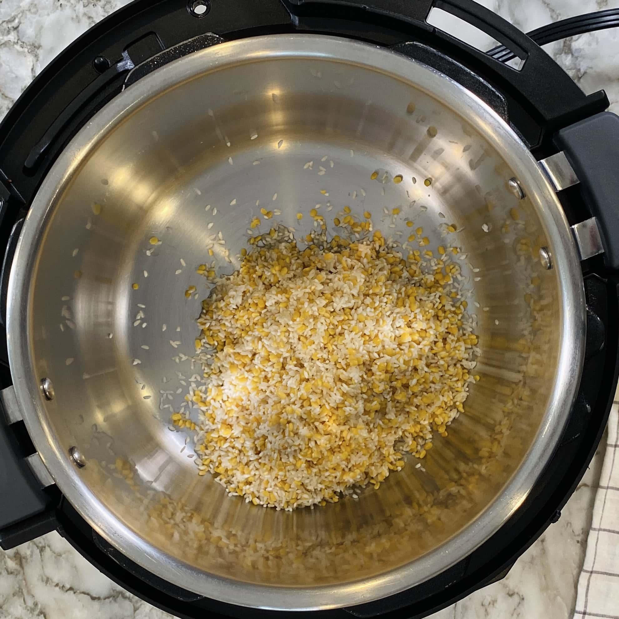 rice and lentils in Instant Pot